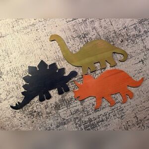 Dinosaur Wall Decor Set in Blue, Green, and Orange